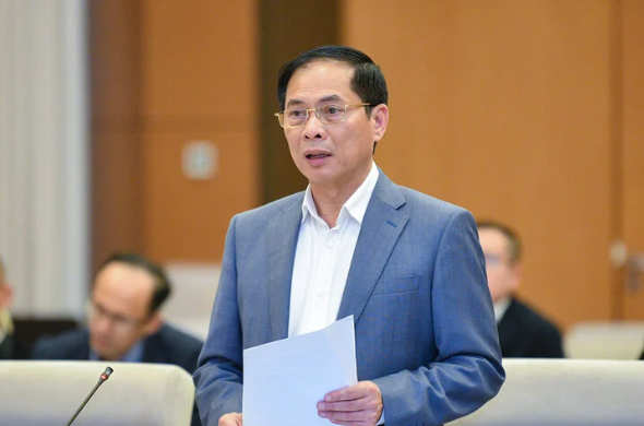 Bộ trưởng Bộ Ngoại giao Bùi Thanh Sơn. Bộ trưởng Bộ Ngoại giao Bùi Thanh Sơn.