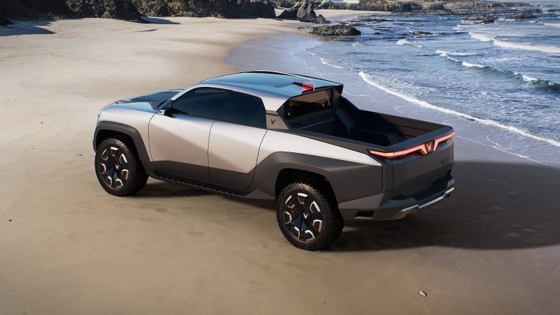 Những thông số đầu tiên của VF Wild đã chính thức được hé lộ. Cụ thể, VF Wild thuộc phân khúc xe bán tải cỡ trung, có chiều dài tổng thể 5.324 mm và chiều rộng là 1.997 mm. Ở bản concept, VF Wild được tích hợp gương chiếu hậu điện tử, giúp cải thiện tính khí động học, cũng như mang tới trải nghiệm thú vị và tiện lợi cho người dùng.