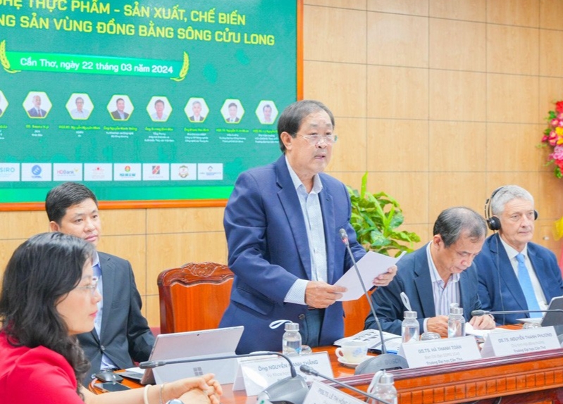 GS. TS. Hà Thanh Toàn phát biểu tại buổi Tọa đàm