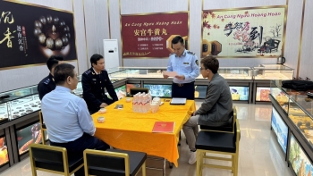 Quảng Ninh: Xử phạt 70 triệu đồng vì bán bánh kẹo không rõ nguồn gốc xuất xứ