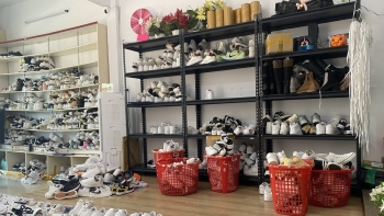 Cách nào ngăn chặn hàng giả trên các sàn thương mại điện tử?