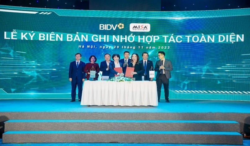 BIDV và Công ty MISA ký Biên bản ghi nhớ hợp tác toàn diện tại buổi ra mắt BIDV Open API. BIDV và Công ty MISA ký Biên bản ghi nhớ hợp tác toàn diện tại buổi ra mắt BIDV Open API.