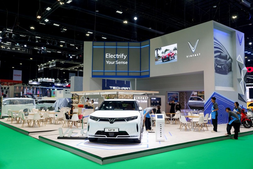 Ảnh 5: Đây là lần đầu tiên VinFast mang dàn xe điện đầy đủ phân khúc “chào sân” ở Đông Nam Á. Ảnh 5: Đây là lần đầu tiên VinFast mang dàn xe điện đầy đủ phân khúc “chào sân” ở Đông Nam Á.