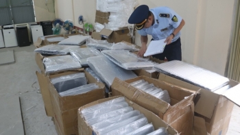Quảng Bình: Tạm giữ lô hàng điện tử cũ trị giá gần 400 triệu đồng