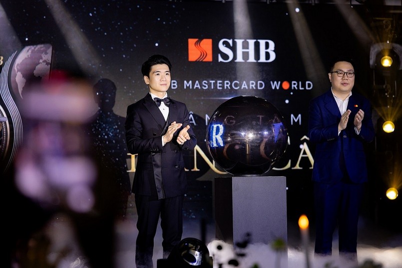 Thẻ SHB Mastercard World chính thức ra mắt dành riêng cho phân khúc khách hàng cao cấp Thẻ SHB Mastercard World chính thức ra mắt dành riêng cho phân khúc khách hàng cao cấp