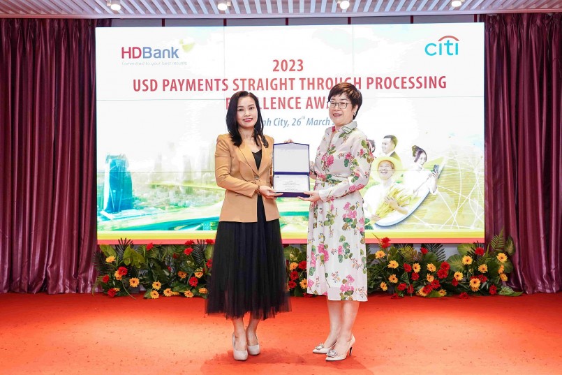 Liên tục nâng cao chất lượng thanh toán quốc tế, HDBank nhận “Giải thưởng chất lượng thanh toán quốc tế xuất sắc năm 2023” từ Citibank Liên tục nâng cao chất lượng thanh toán quốc tế, HDBank nhận “Giải thưởng chất lượng thanh toán quốc tế xuất sắc năm 2023” từ Citibank