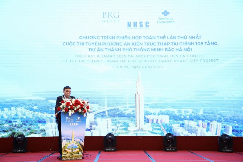 TS.KTS Phan Đăng Sơn, Chủ tịch Hội Kiến trúc sư Việt Nam – Chủ tịch Hội đồng thi tuyển phát biểu tại phiên họp. TS.KTS Phan Đăng Sơn, Chủ tịch Hội Kiến trúc sư Việt Nam – Chủ tịch Hội đồng thi tuyển phát biểu tại phiên họp.