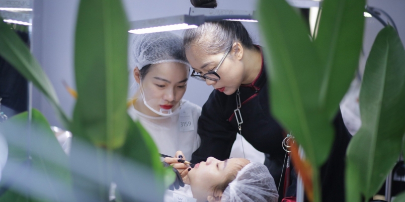 Nhu cầu làm đẹp ở nước ta tăng 7% mỗi năm. Nhu cầu làm đẹp ở nước ta tăng 7% mỗi năm.