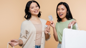 Chi tiêu “thả ga”, hoàn tiền “cực đã” lên tới 3 triệu đồng cùng thẻ tín dụng quốc tế SHB