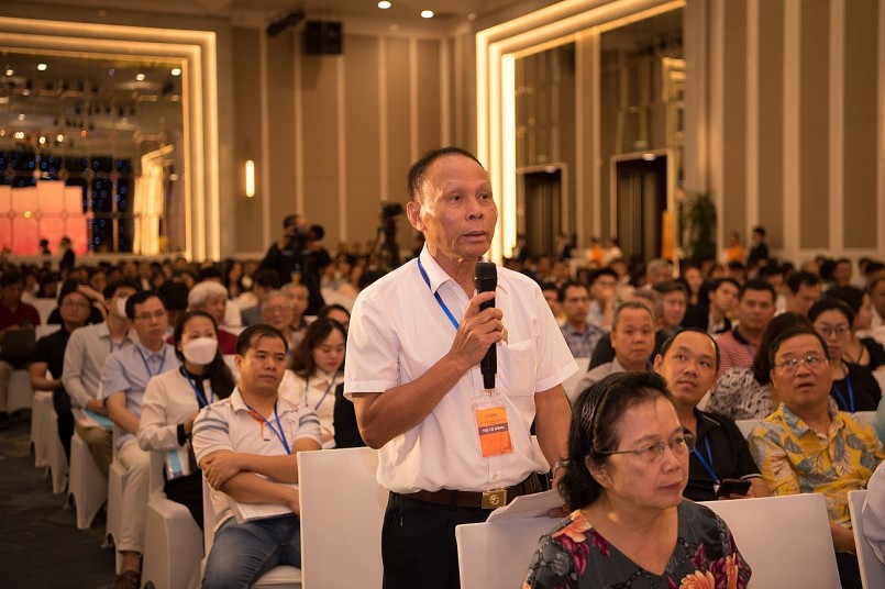 Toàn cảnh Đại hội đồng cổ đông SHB năm 2024 với gần 1.400 cổ đông tham dự Toàn cảnh Đại hội đồng cổ đông SHB năm 2024 với gần 1.400 cổ đông tham dự