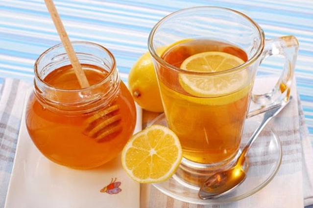 Thời điểm uống chanh mật ong giúp giảm cân