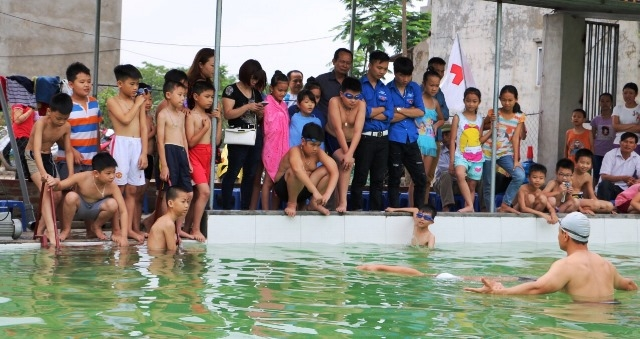 Dạy bơi cho trẻ Dạy bơi cho trẻ