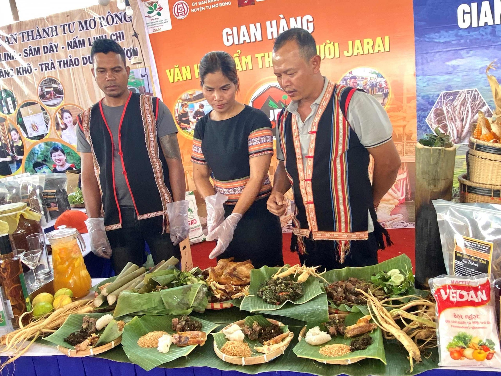Hàng trăm món ngon bổ dưỡng tại Hội thi ẩm thực Quốc tế khiến du khách không thể rời bước