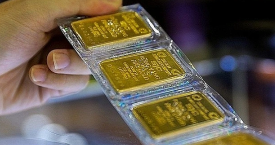 Giá vàng tăng như vũ bão.