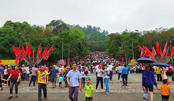 Tổng mức bán lẻ hàng hóa và doanh thu dịch vụ tiêu dùng tháng 4/2024 tăng nhờ sự đóng góp tích cực của ngành du lịch.