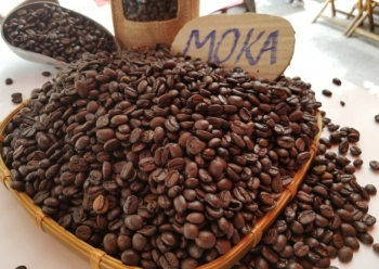 Giá cà phê liên tục tăng sốc, nhiều quán cafe ở Hà Nội rục rịch tăng giá