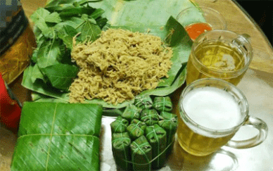 Nhậu bia cùng nem chua Thanh Hóa
