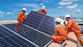 Phát triển điện mặt trời mái nhà không phục vụ cho mục đích kinh doanh, mua bán điện