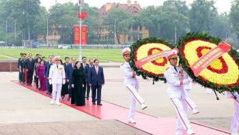 Lãnh đạo Đảng, Nhà nước vào Lăng viếng Chủ tịch Hồ Chí Minh