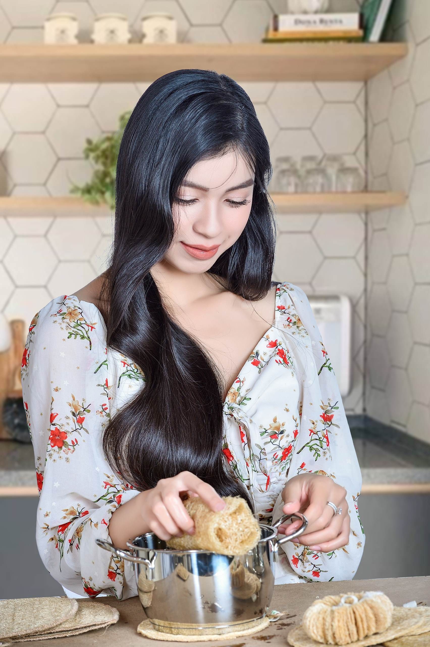 Độc đáo các sản phẩm thời trang, hữu ích từ xơ mướp