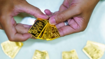 Giá vàng miếng SJC “bốc hơi” 1 triệu đồng