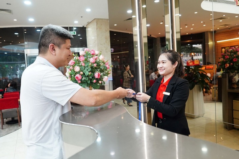 Công ty TNPM chú trọng nâng cao chất lượng dịch vụ. Công ty TNPM chú trọng nâng cao chất lượng dịch vụ.