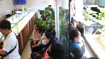 Hết thời “cò đất”, đến thời “cò vàng”?