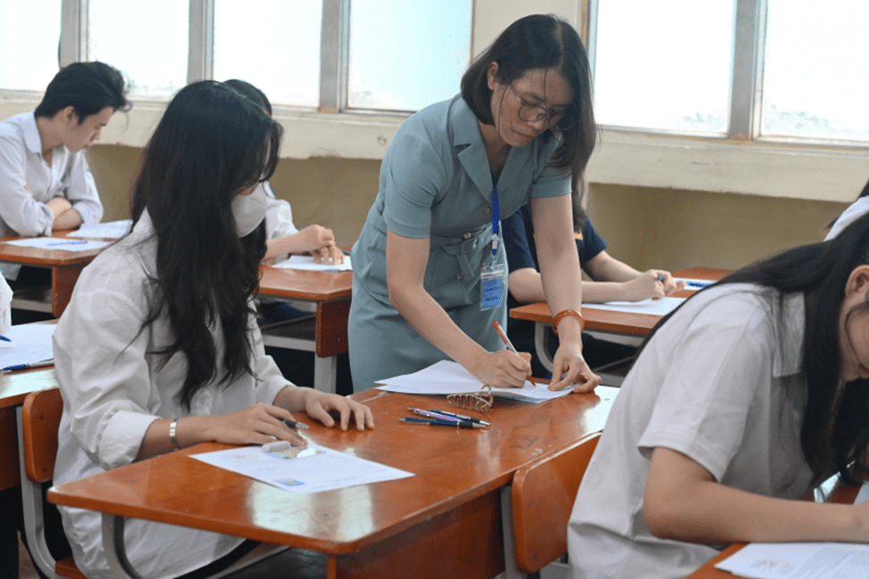 Kỳ thi tốt nghiệp THPT năm 2024 sẽ diễn ra vào ngày 27 và 28/6 Kỳ thi tốt nghiệp THPT năm 2024 sẽ diễn ra vào ngày 27 và 28/6