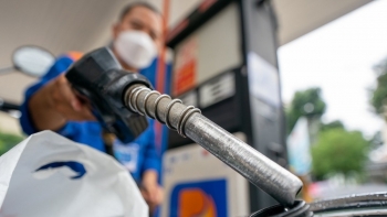 Giá xăng được dự báo tăng nhẹ vào ngày mai (23/5)