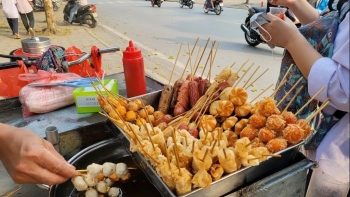 Cẩn trọng với nguy cơ ngộ độc thực phẩm mùa nắng nóng