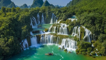 Thác Bản Giốc lọt top 21 thác nước đẹp nhất thế giới