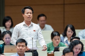 Đề nghị quan tâm việc điều chỉnh tăng tiền lương cho cán bộ, công chức, viên chức