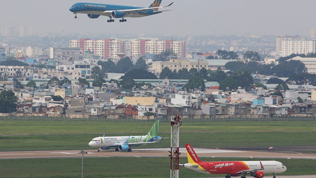 Giá vé máy bay bắt đầu giảm đáng kể.