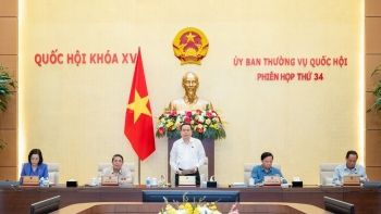 Khai mạc phiên họp thứ 34 của Ủy ban Thường vụ Quốc hội