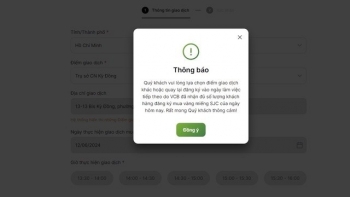 Khách hàng than vãn khó mua vàng online