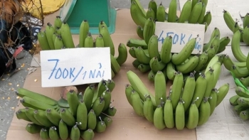 Tại sao nải chuối quả lẻ có giá đắt hơn quả chẵn ?