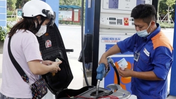 Giá xăng dầu đồng loạt tăng