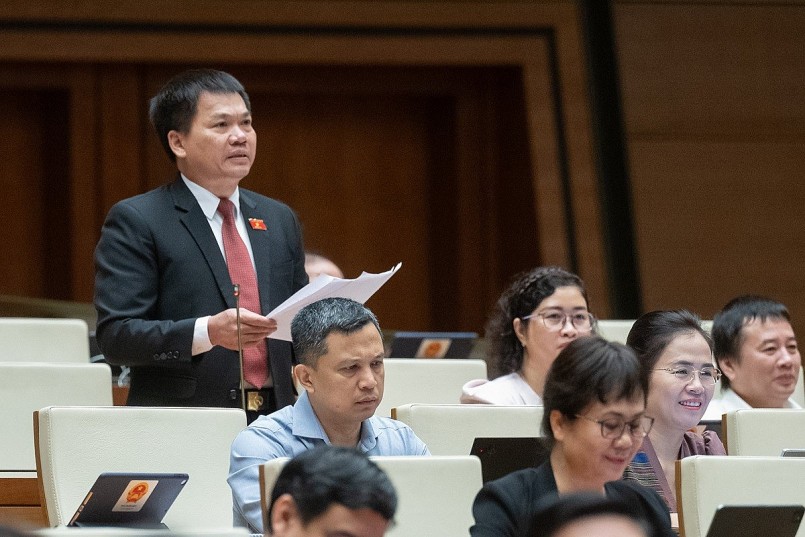 Đại biểu Dương Khắc Mai, Đoàn ĐBQH tỉnh Đắk Nông tham gia ý kiến Đại biểu Dương Khắc Mai, Đoàn ĐBQH tỉnh Đắk Nông tham gia ý kiến