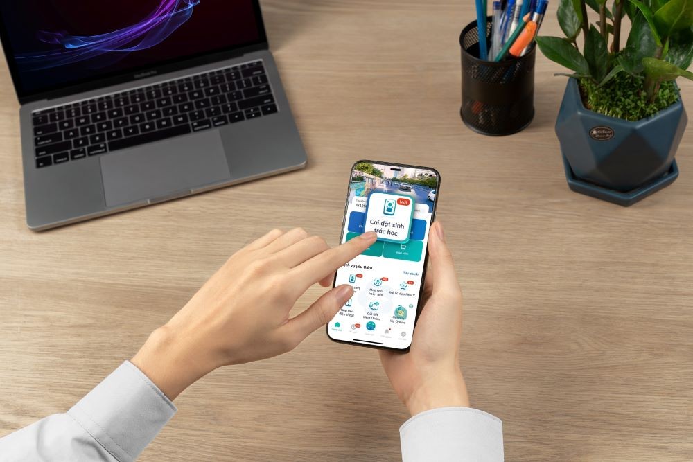 BẢO VỆ KHÁCH HÀNG VỚI “TẤM KHIÊN” SINH TRẮC HỌC