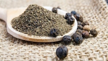 Trong 3 ngày giá tiêu giảm tới 15.000 đồng/kg: Yếu tố đầu cơ đang chi phối?