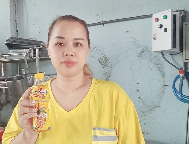 Chị Trịnh Thị Ngọc Thảo là một trong 10 khách hàng may mắn nhận giải Nhì trị giá 30 triệu sau vòng livestream thứ 2 của chương trình