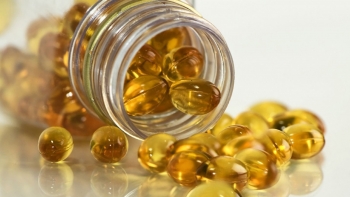 Dầu cá - Nguồn axit béo omega-3 tốt cho tim, mắt và não bộ