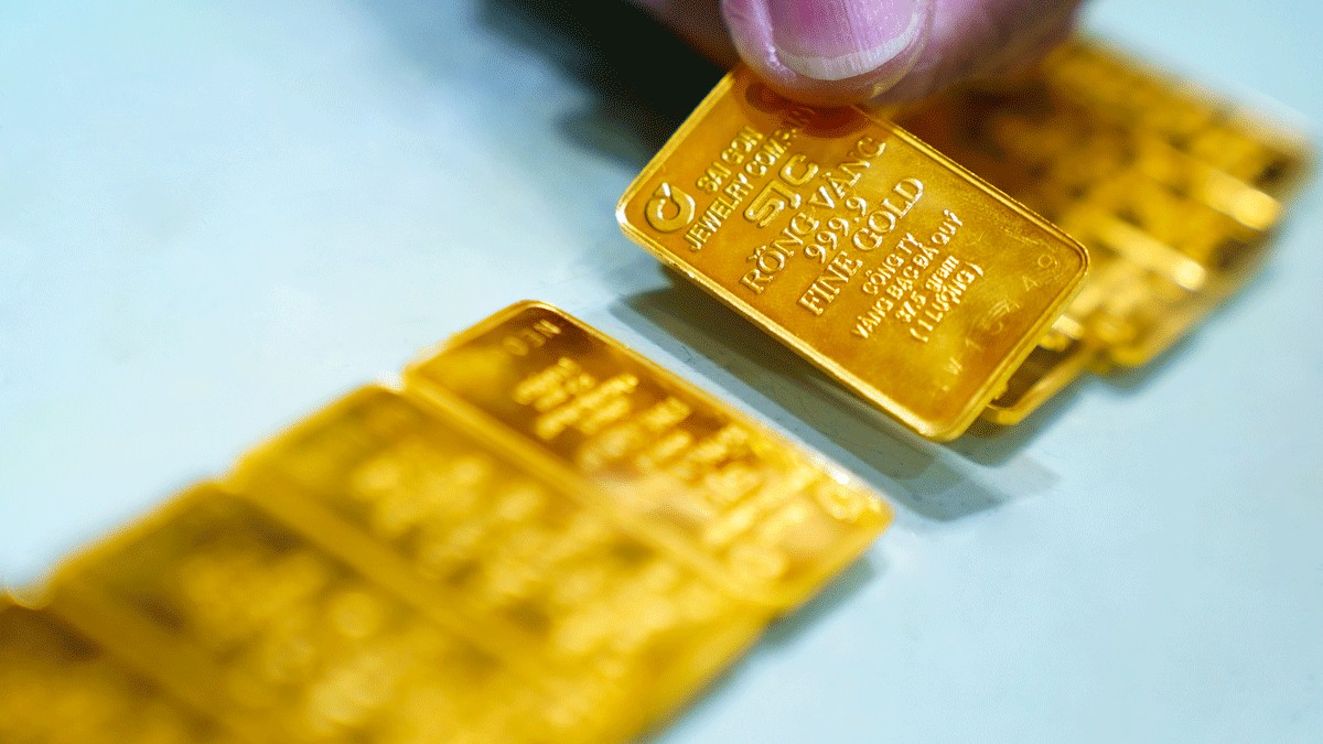 Giá vàng miếng giảm nửa triệu đồng mỗi lượng nhưng khó mua