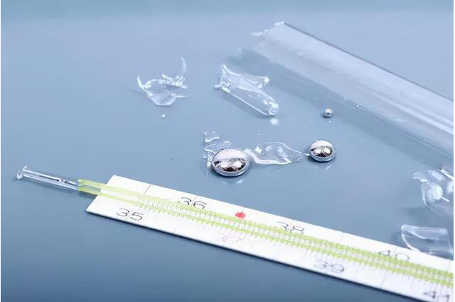 Cảnh báo nguy hiểm nhiễm độc thủy ngân từ vật dụng quen thuộc ở mọi nhà Cảnh báo nguy hiểm nhiễm độc thủy ngân từ vật dụng quen thuộc ở mọi nhà