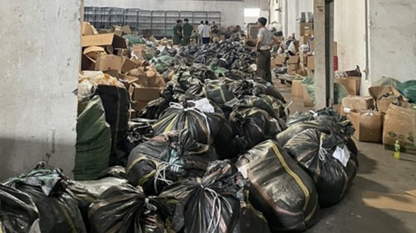 Bắc Giang chuyển cơ quan điều tra kho hàng hoá vi phạm trị giá 1,4 tỷ đồng