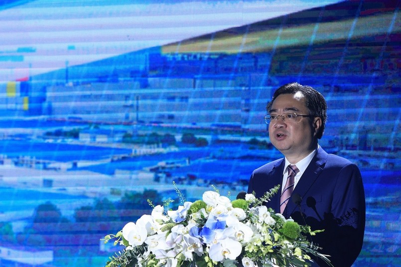 Bộ trưởng Bộ Xây dựng Nguyễn Thanh Nghị phát biểu chúc mừng tại Lễ kỷ niệm 50 năm Ngày thành lập Tổng Công ty Viglacera – CTCP.