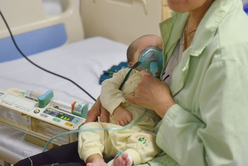 Trẻ nhập viện do mắc ho gà gia tăng, chuyên gia đưa ra khuyến cáo phòng bệnh