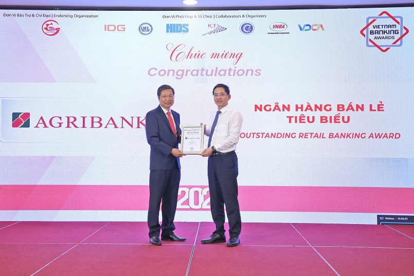 Agribank nhận danh hiệu “Ngân hàng bán lẻ tiêu biểu” 2024 Agribank nhận danh hiệu “Ngân hàng bán lẻ tiêu biểu” 2024
