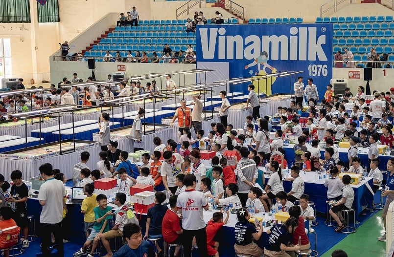 Hơn 600 thí sinh đã tham gia tranh tài tại vòng chung kết ROBOTACON WRO 2024 khu vực miền Bắc. Ảnh: Vi Nam Hơn 600 thí sinh đã tham gia tranh tài tại vòng chung kết ROBOTACON WRO 2024 khu vực miền Bắc. Ảnh: Vi Nam