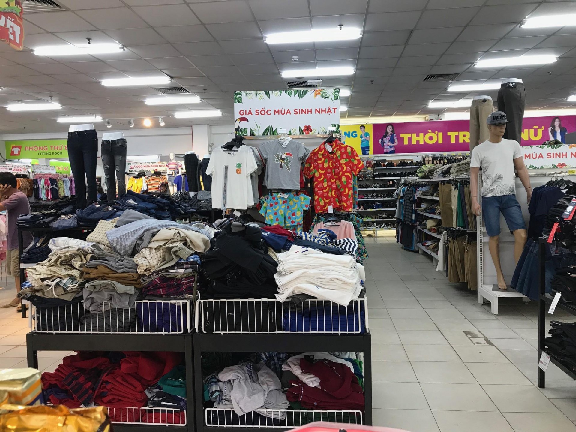 sức mua trên thị trường trong nước có chiều hướng tăng chậm tại thời điểm hiện nay sức mua trên thị trường trong nước có chiều hướng tăng chậm tại thời điểm hiện nay